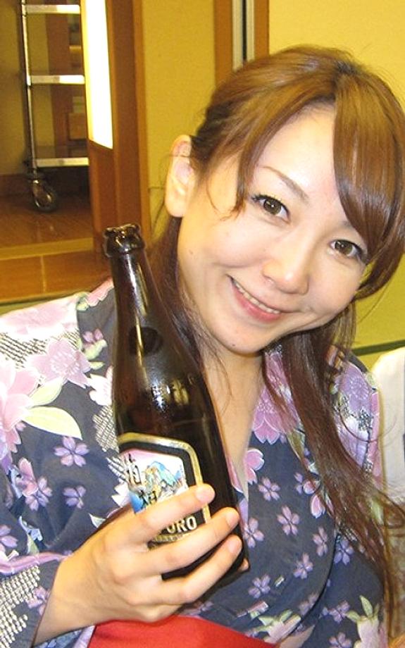 HIGH-033 คิริฮาระ อาซึสะ พนักงานเปื้อนโคลนเย็ดสดในห้อง