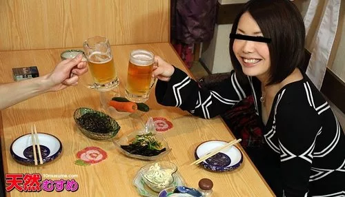 10MUSUME-050711-01 จานอาหารถูกกินด้วยปากล่าง