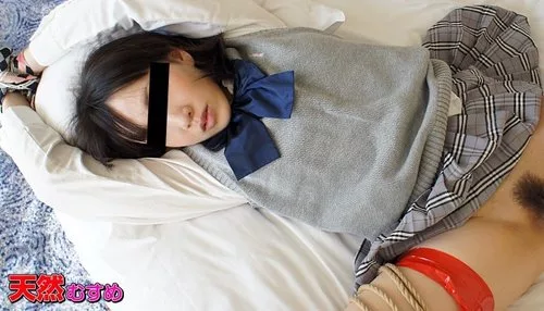 10MUSUME-051311-01 พนักงานพาร์ทไทม์ชุดยูนิฟอร์ม ถูกมัดด้วยเทปไวนิล