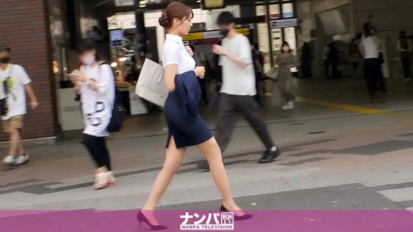 GANA-2360 นัมปะหน้าสถานีอากิฮาบาระ สาวออฟฟิศสวยนัดแรก